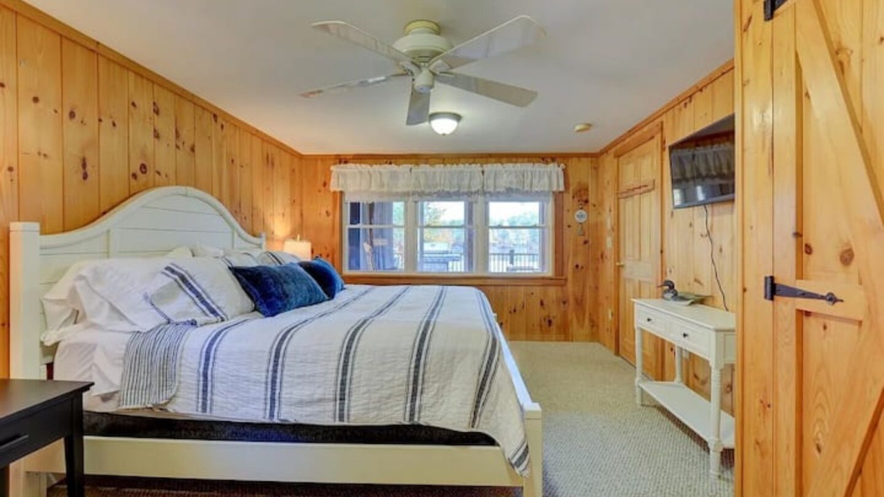 Photo of Bedroom in East Wakefield