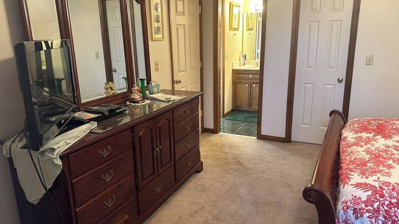 Photo of Bedroom in Lake Murray of Richland