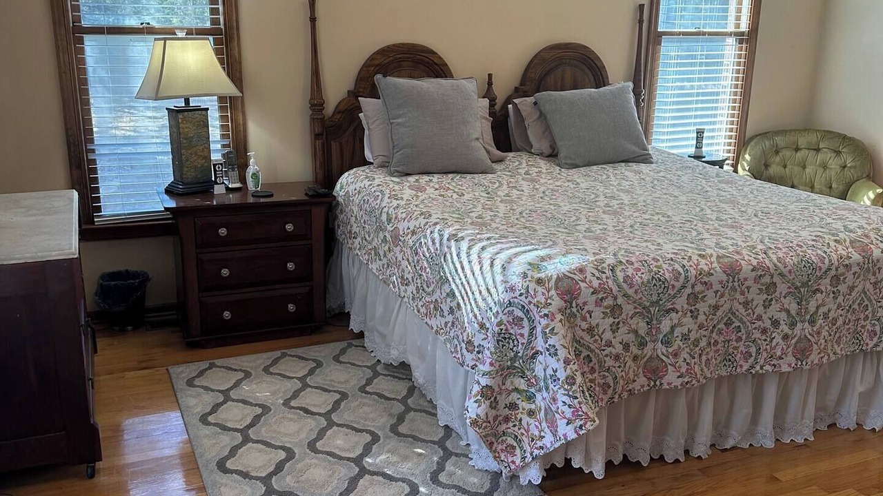 Photo of Bedroom in Lake Murray of Richland