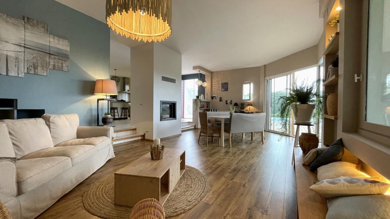 Photo of Livingroom in Luxe-Sumberraute