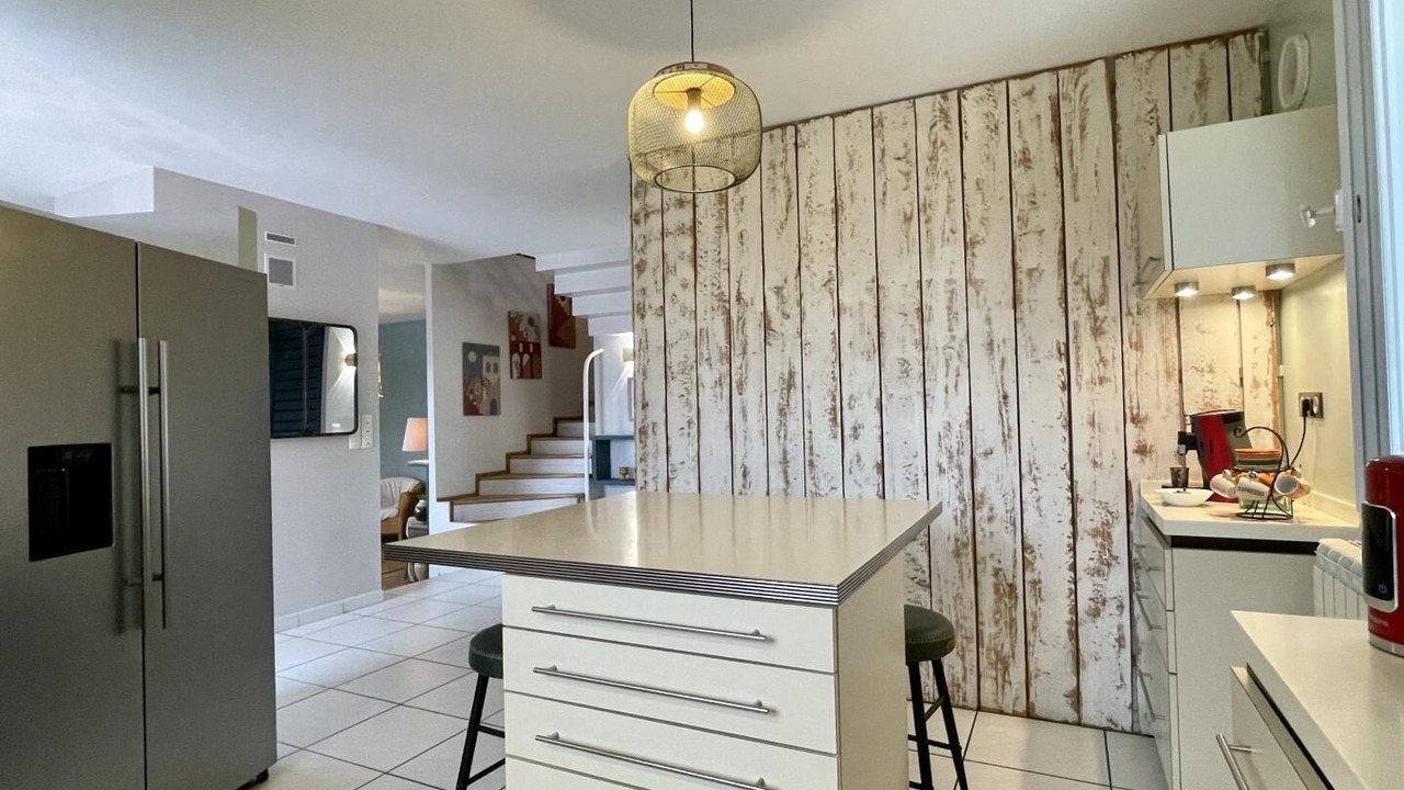 Photo of Kitchen in Luxe-Sumberraute