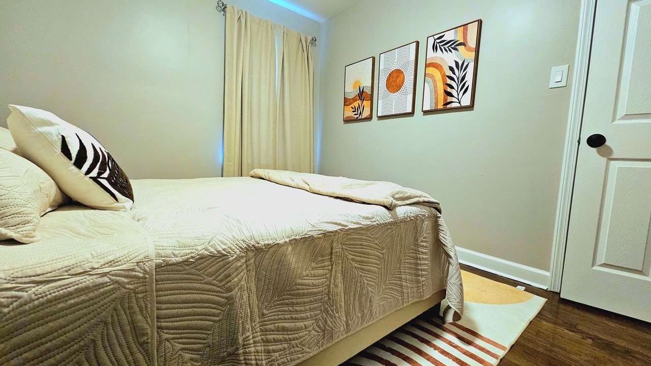 Photo of Bedroom in Crown Point