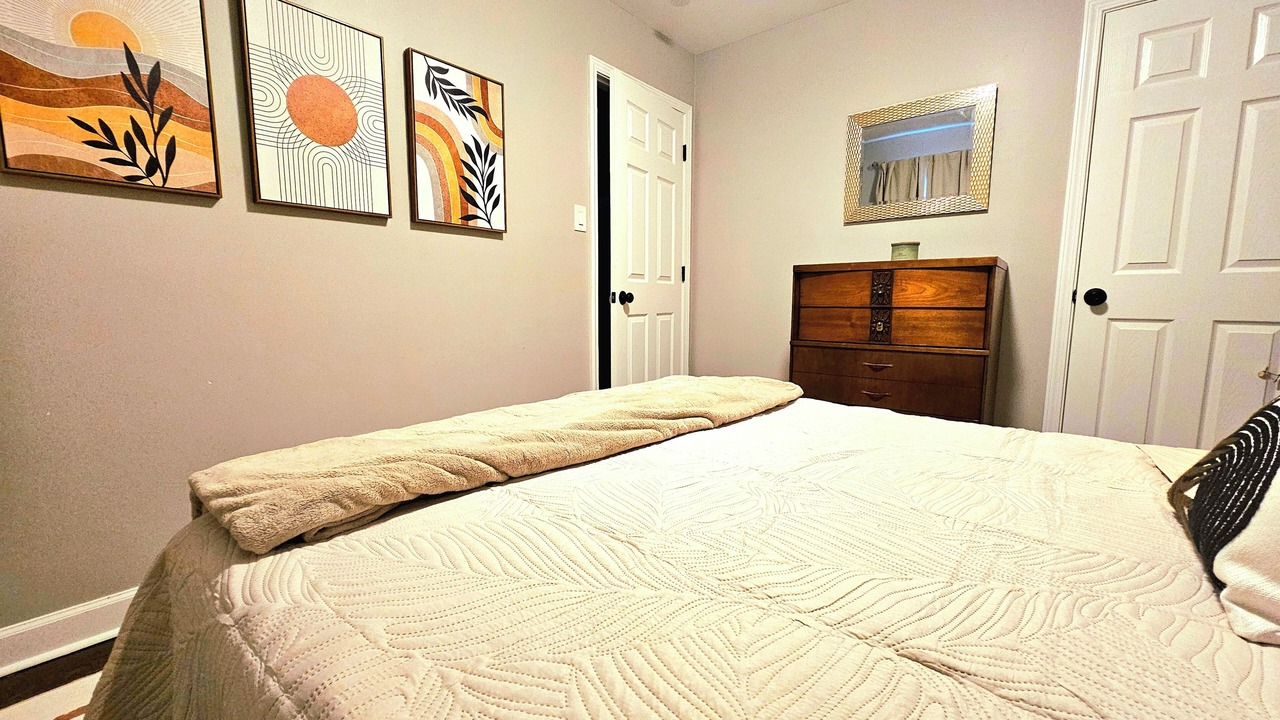 Photo of Bedroom in Crown Point