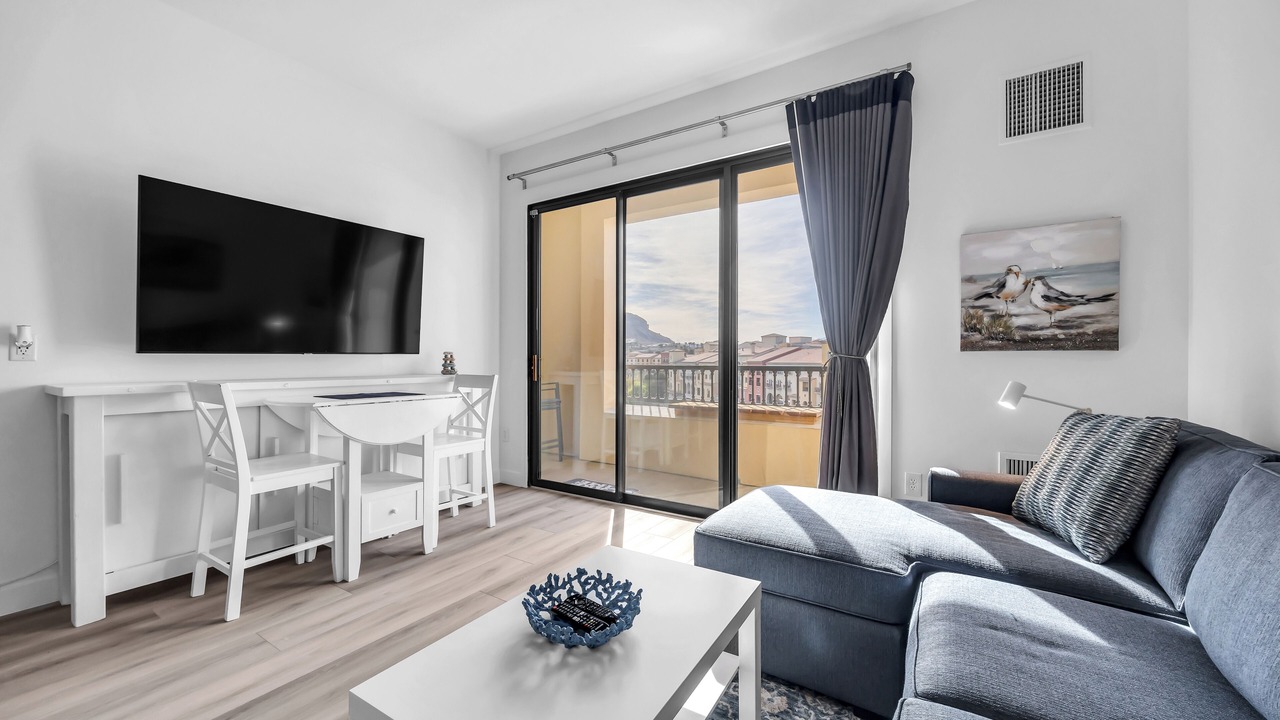 Photo of Livingroom in Lake Las Vegas