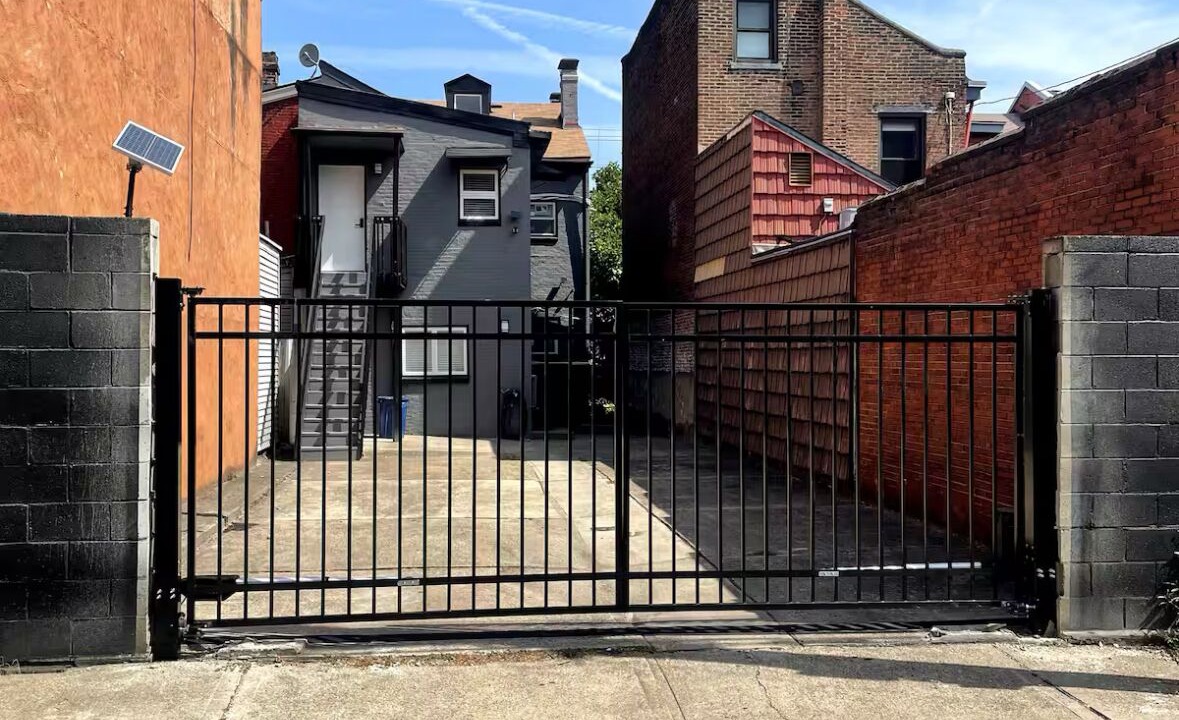 Photo of Outdoor in South Side Flats
