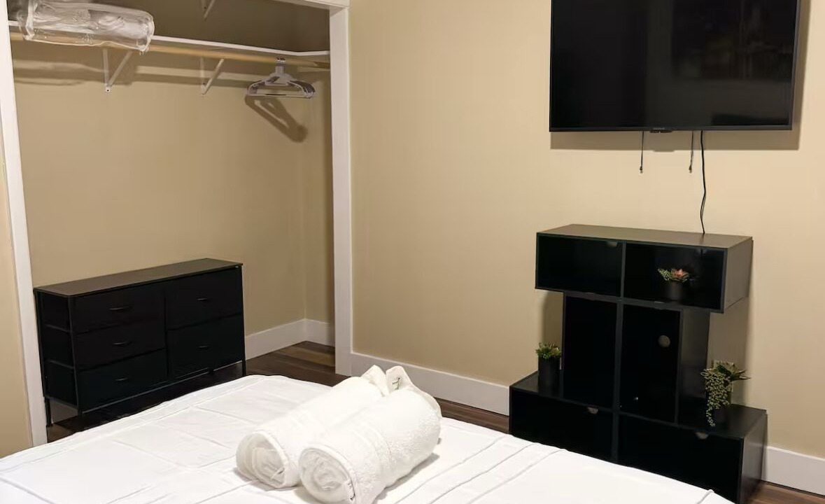 Photo of Bedroom in South Side Flats