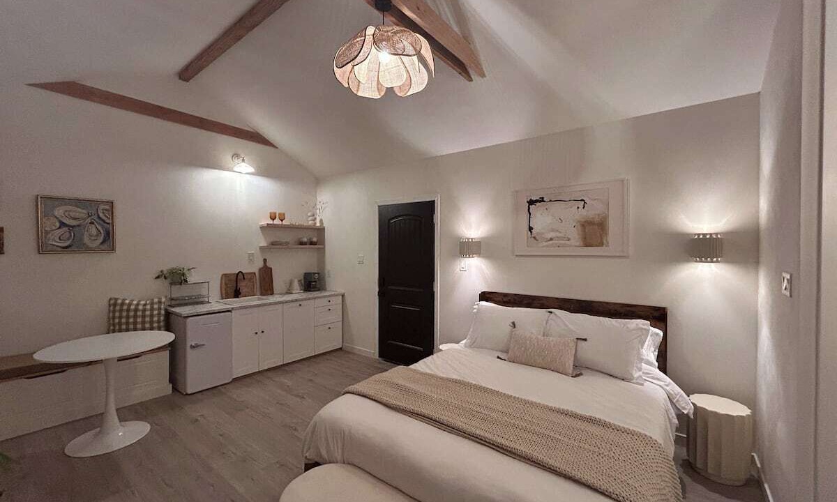 Photo of Bedroom in Marin City