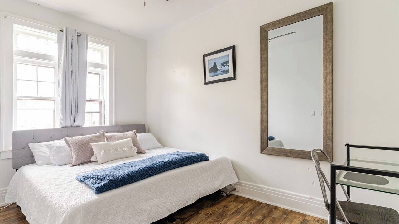 Photo of Bedroom in East Avenue