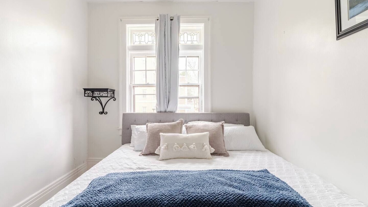 Photo of Bedroom in East Avenue