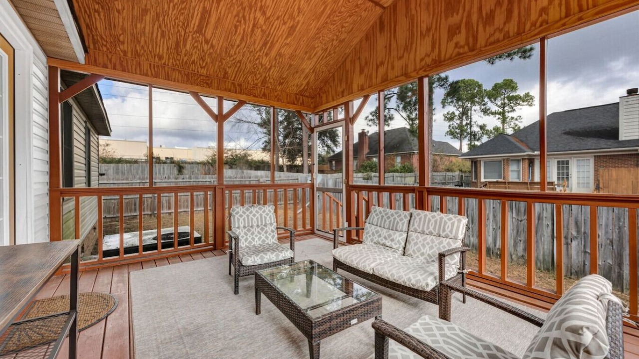 Photo of Outdoor in Huntcliff