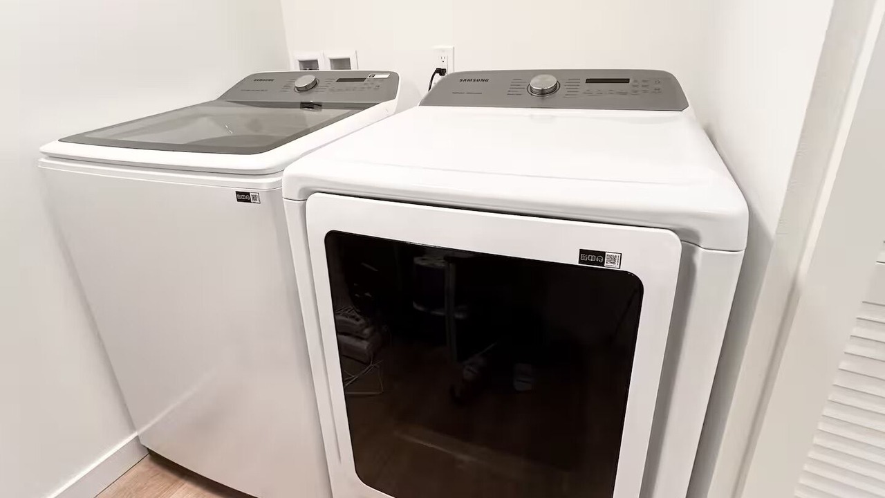 Photo of Others in Gold Bar