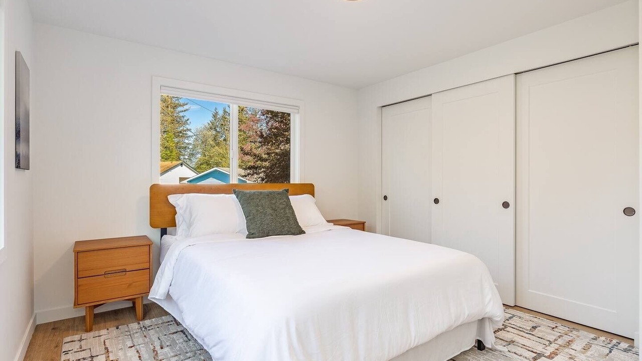 Photo of Bedroom in Gold Bar