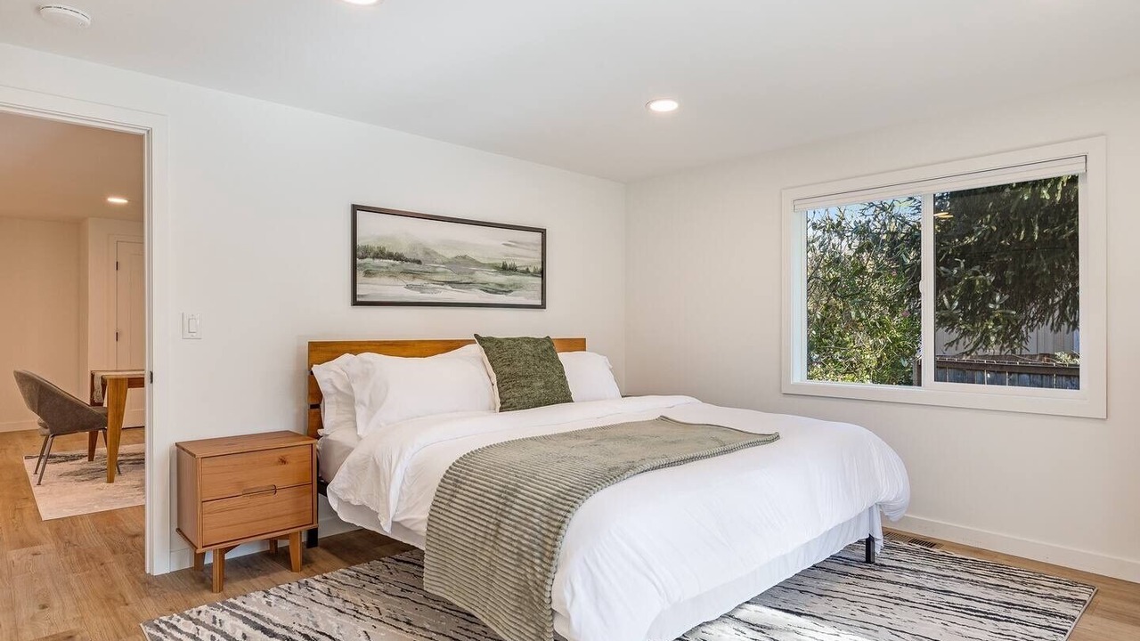 Photo of Bedroom in Gold Bar