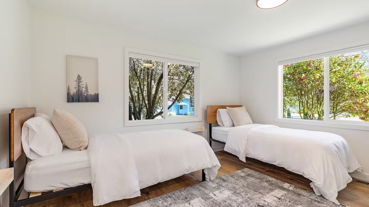 Photo of Bedroom in Gold Bar