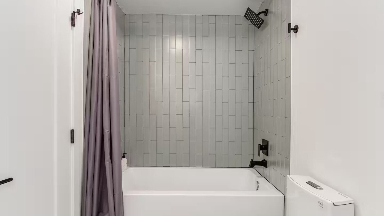 Photo of Bathroom in Gold Bar