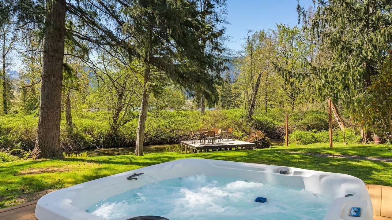 Photo of Outdoor in Gold Bar