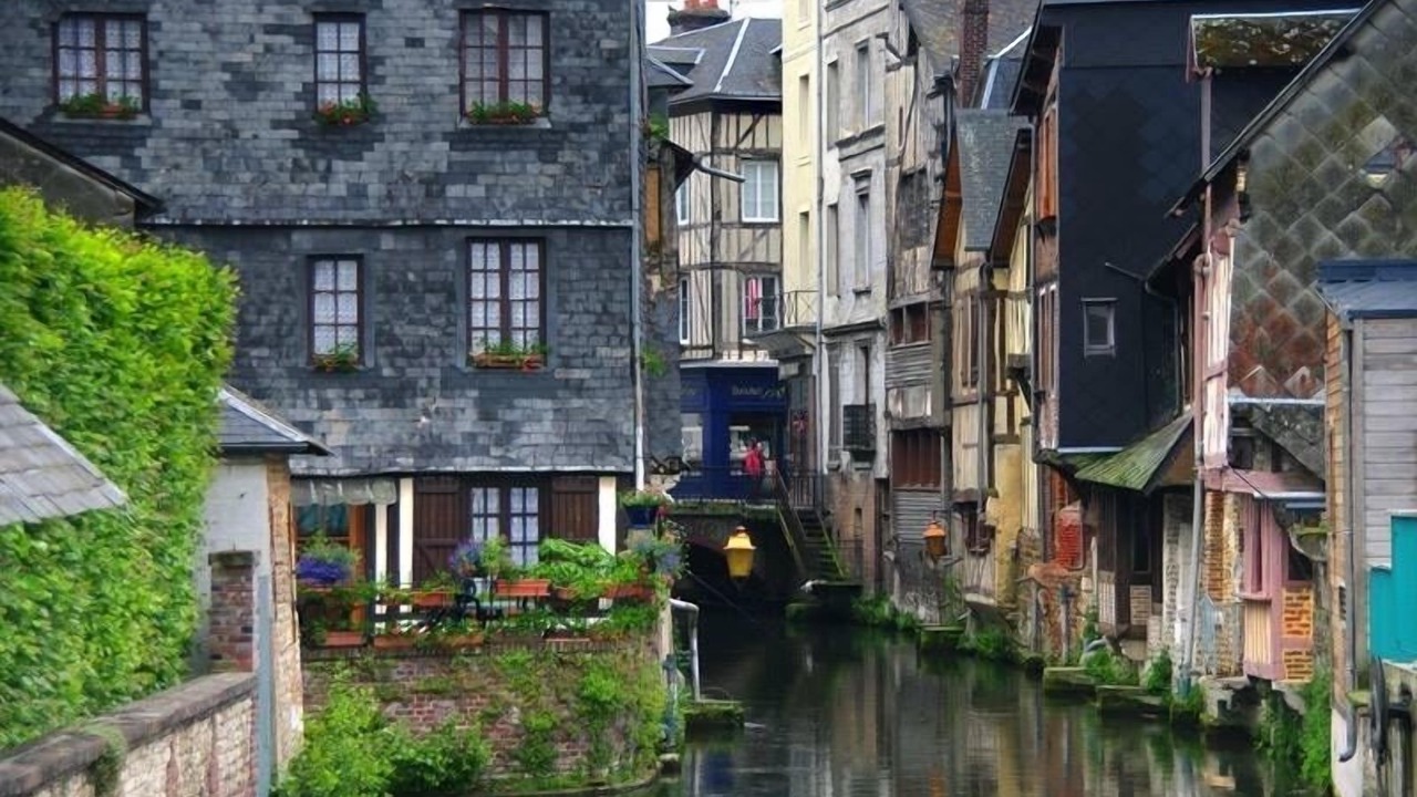 Photo of Others in Pont-Audemer