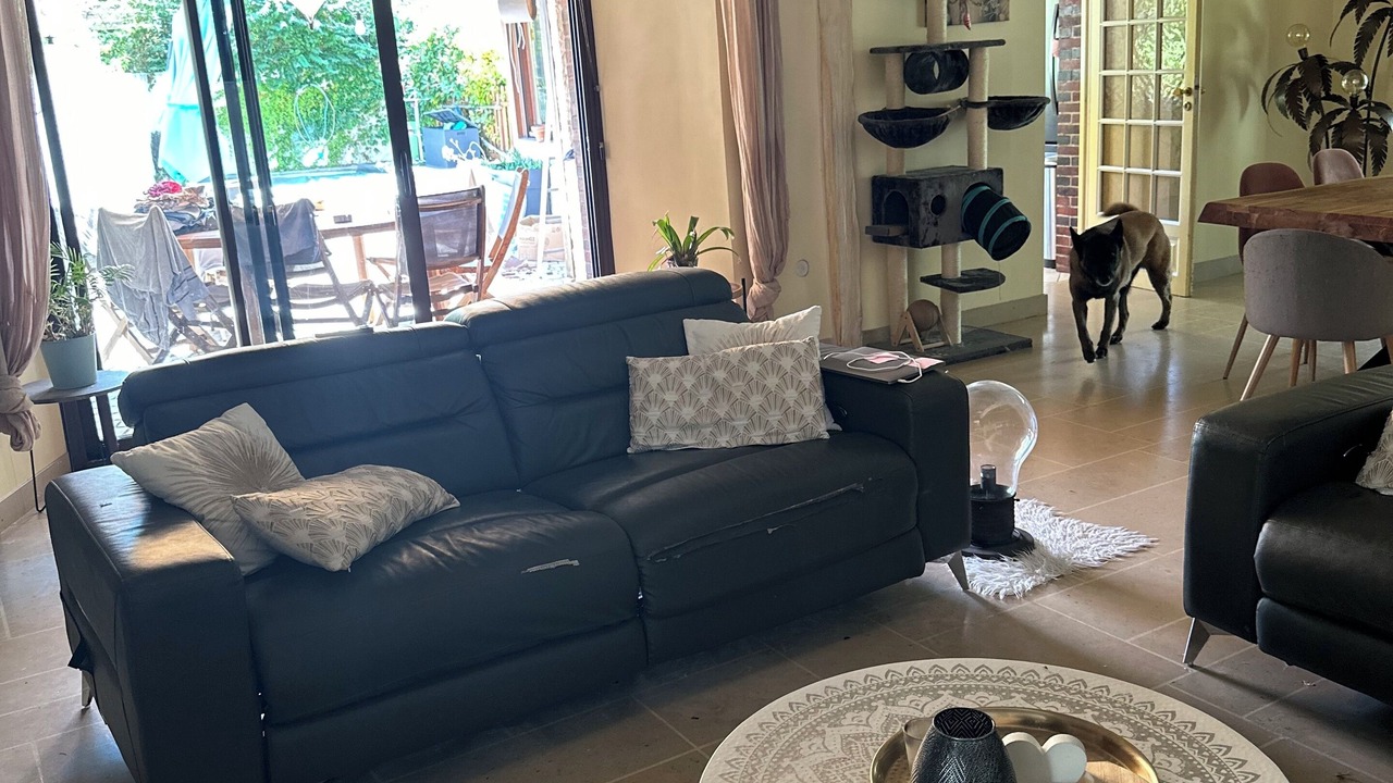 Photo of Livingroom in Paron