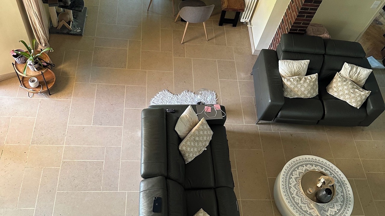 Photo of Livingroom in Paron