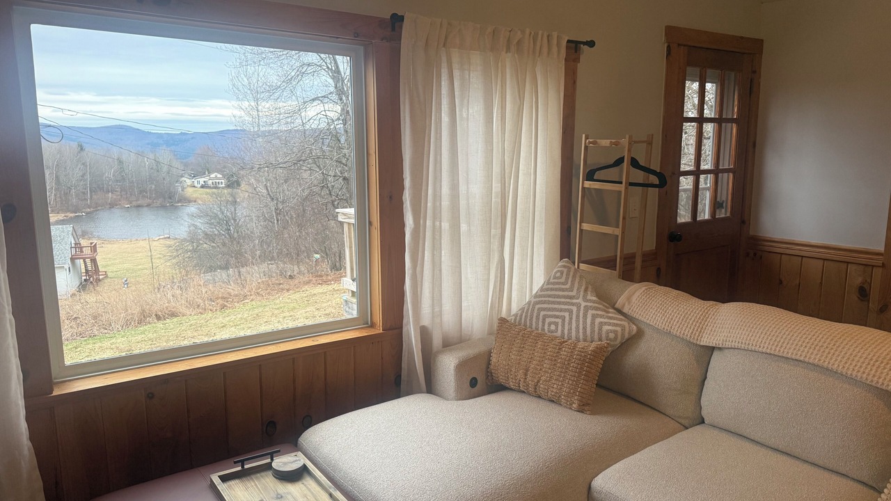 Photo of Livingroom in Town of Conesville