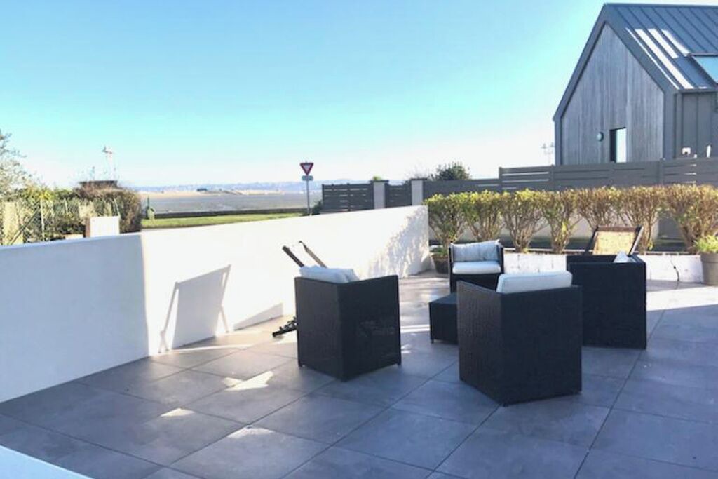 Photo of Patio Balcony in Saint-Pol-de-Leon
