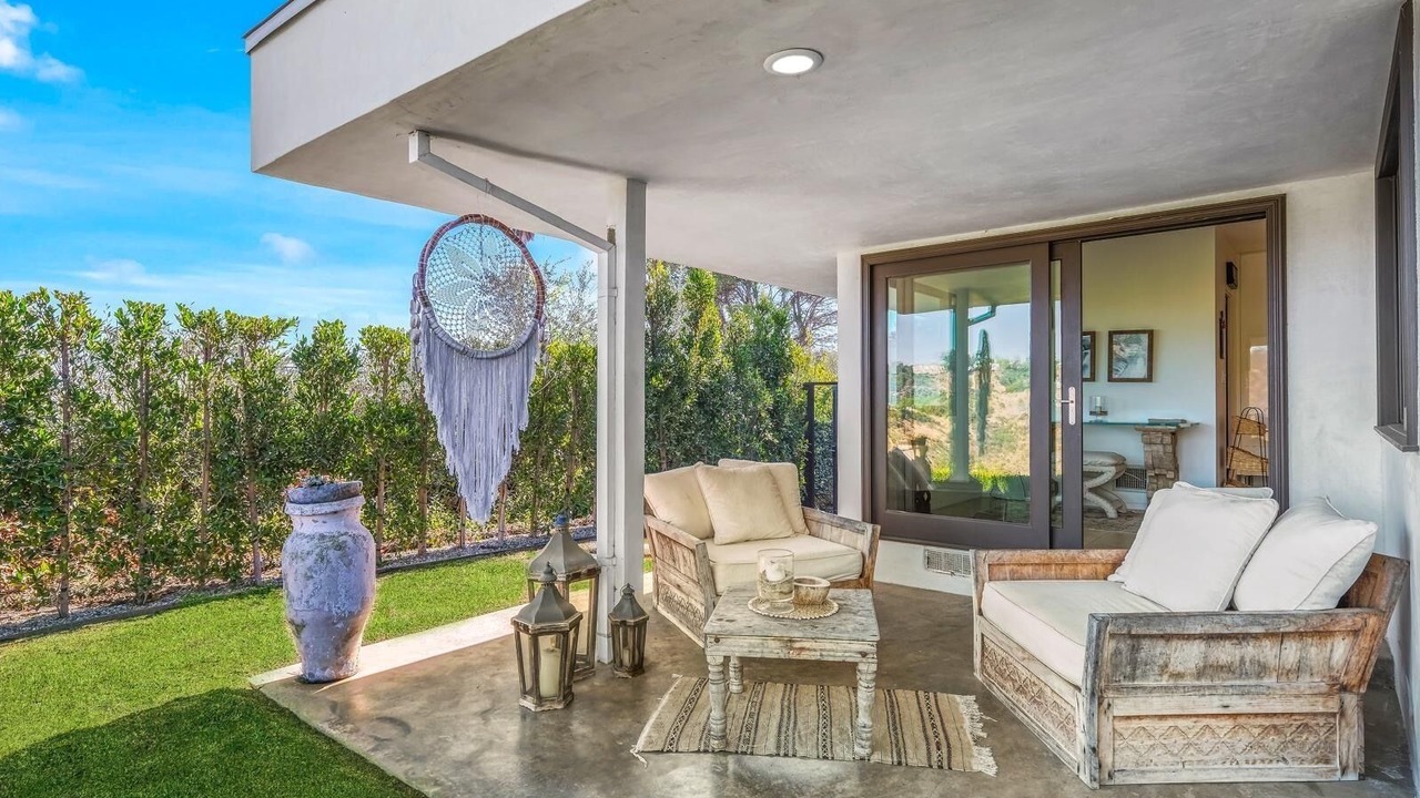 Photo of Patio Balcony in Beverly Hills