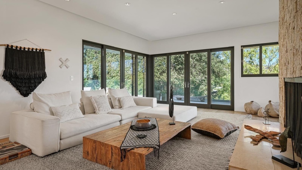 Photo of Livingroom in Beverly Hills
