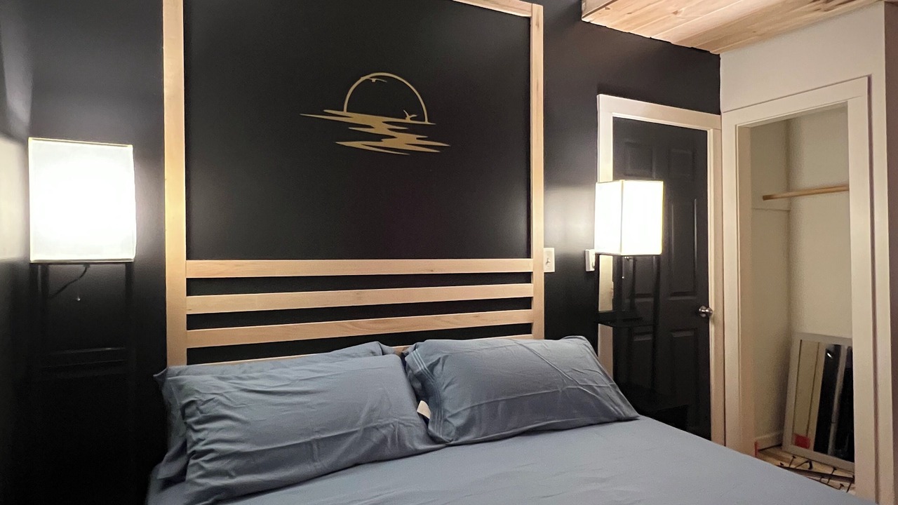 Photo of Bedroom in Stockade Historic District