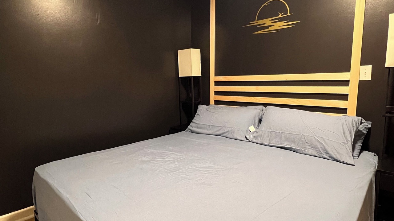 Photo of Bedroom in Stockade Historic District