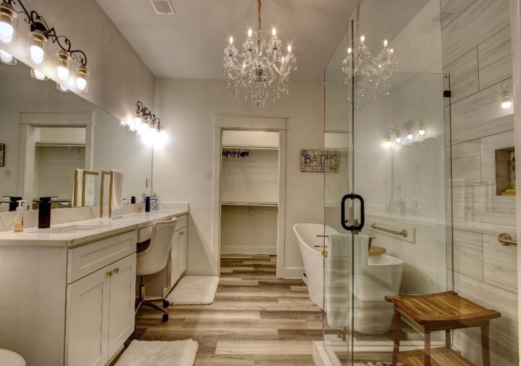 Photo of Bathroom in Hernando