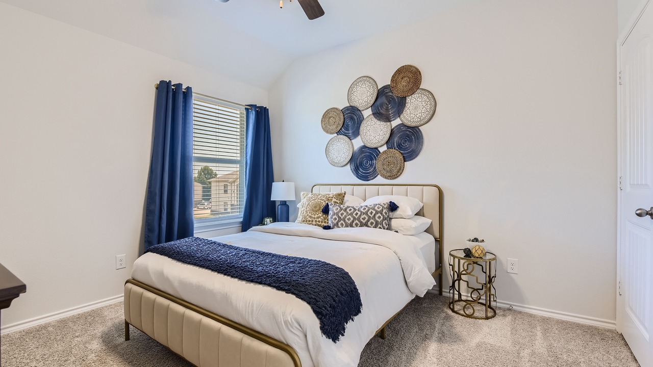 Photo of Bedroom in Crowley