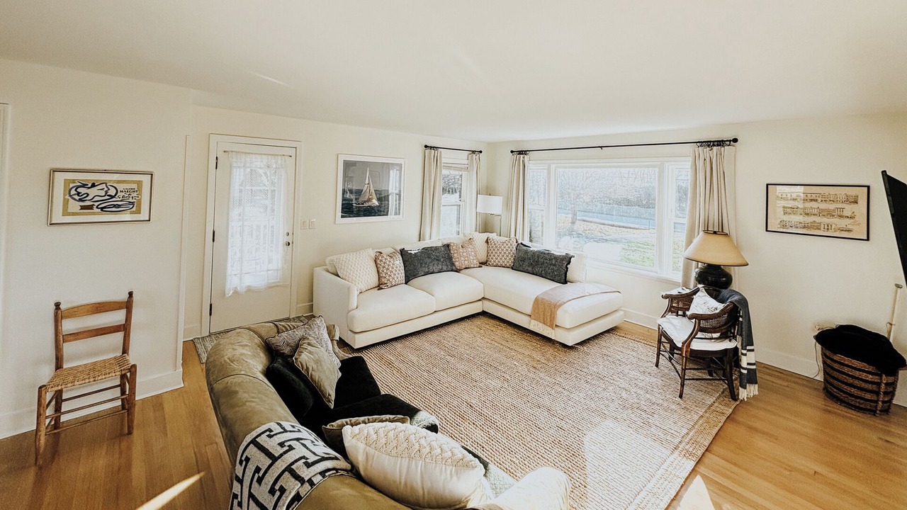 Photo of Livingroom in Skaneateles