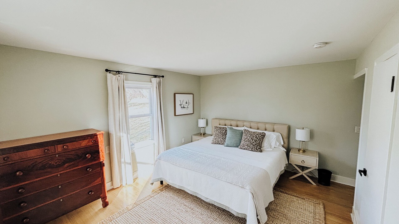 Photo of Bedroom in Skaneateles