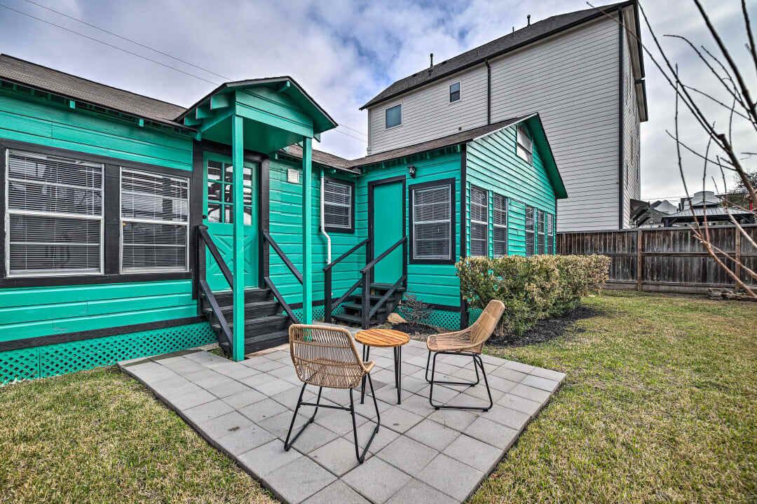 Photo of Patio Balcony in Shady Acres