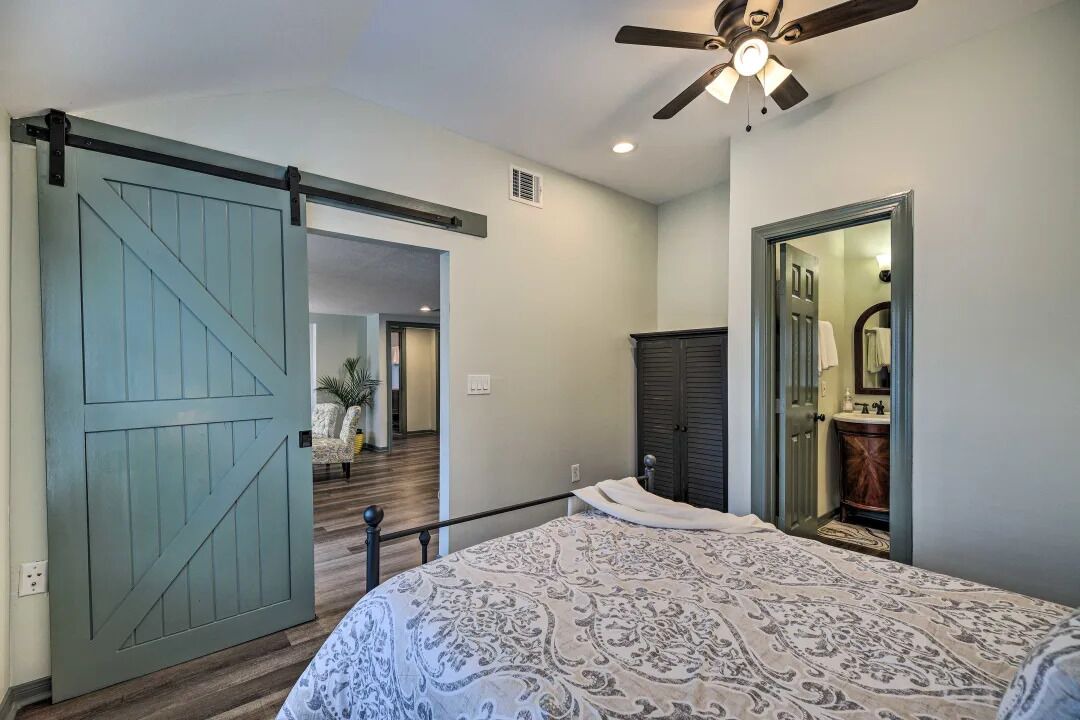 Photo of Bedroom in Shady Acres