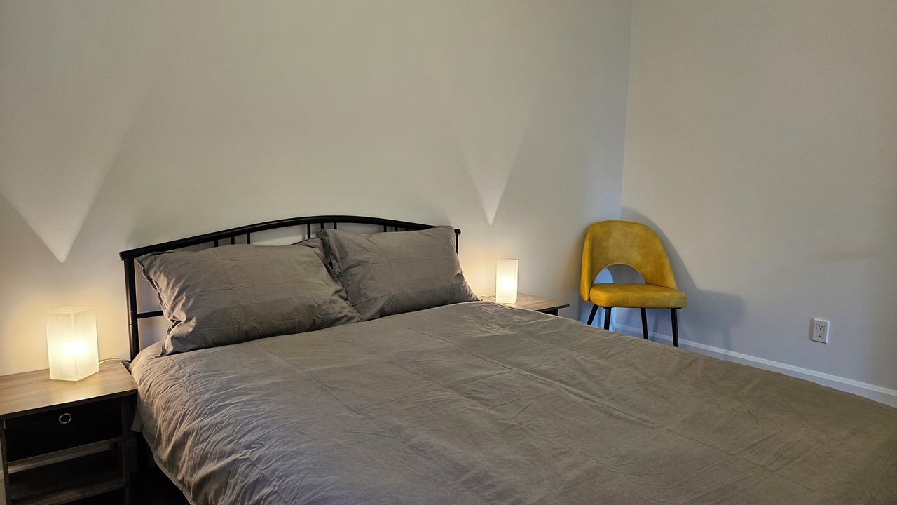 Photo of Bedroom in Amherstview
