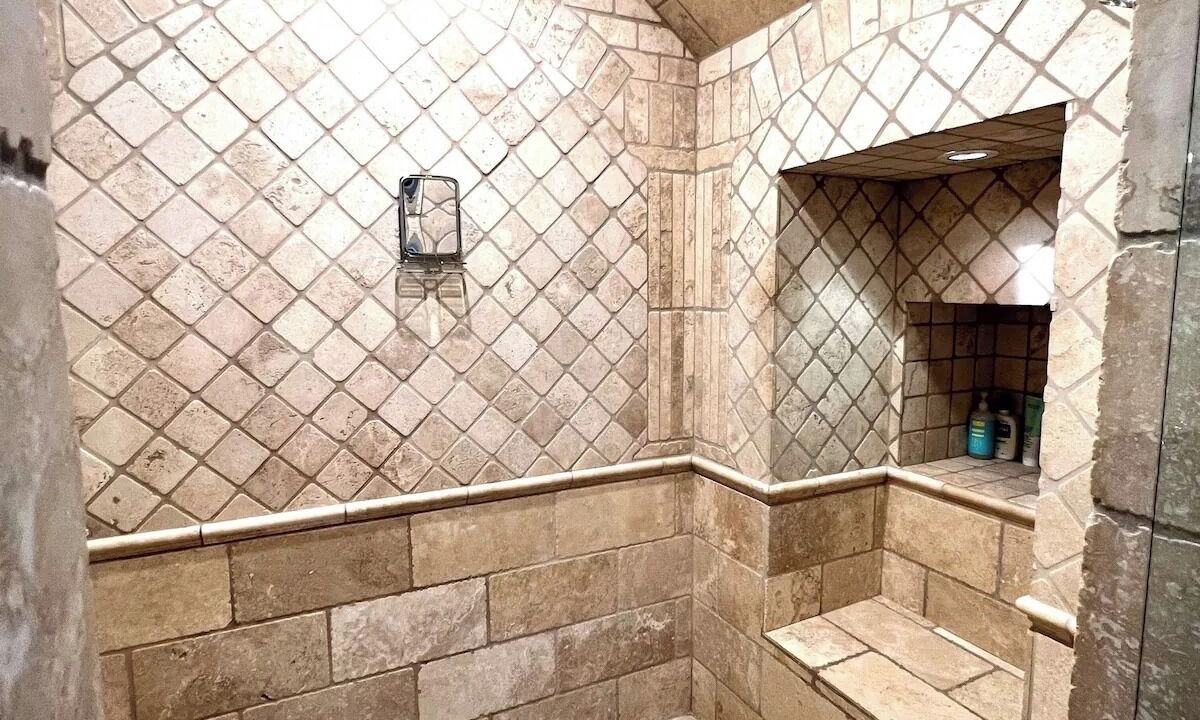 Photo of Bathroom in Central Oklahoma City