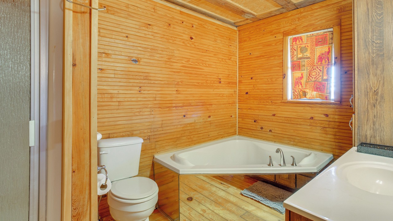 Photo of Bathroom in Grant