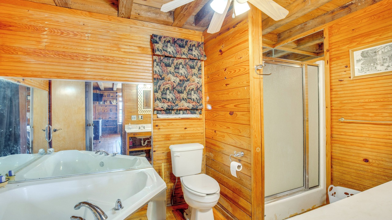 Photo of Bathroom in Grant