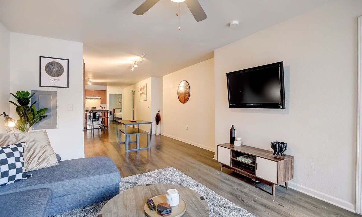 Photo of Livingroom in West Campus