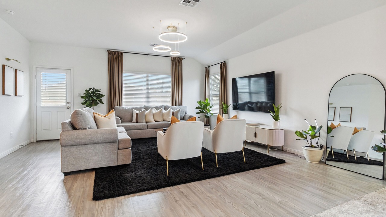 Photo of Livingroom in Converse