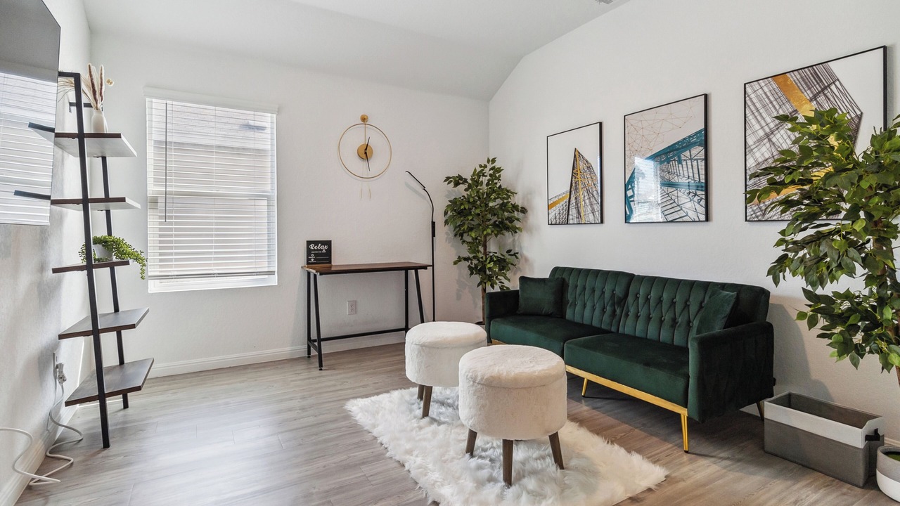 Photo of Livingroom in Converse
