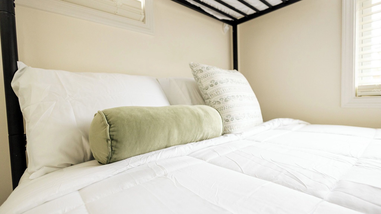 Photo of Bedroom in Miller Beach