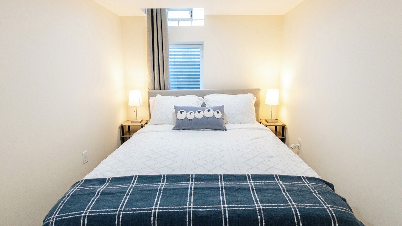 Photo of Bedroom in Miller Beach