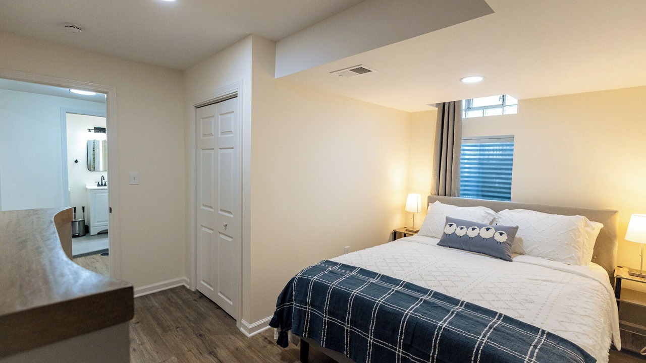 Photo of Bedroom in Miller Beach