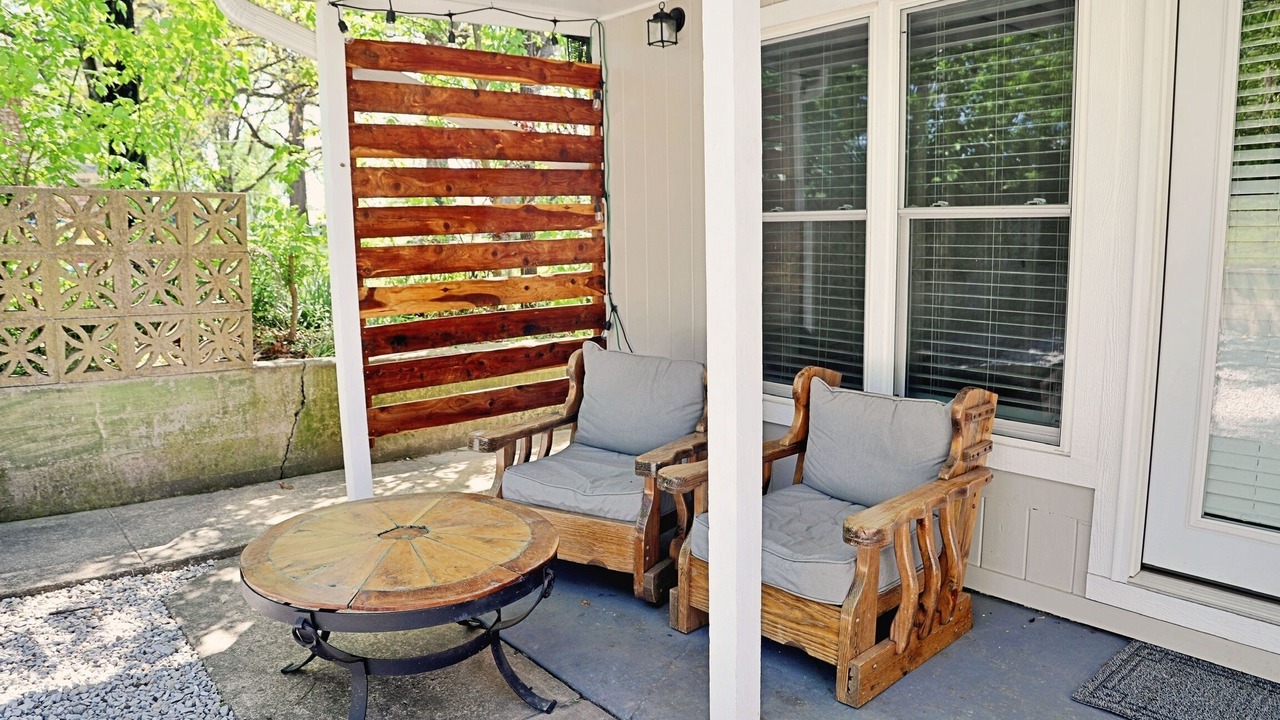 Photo of Patio Balcony in Ava