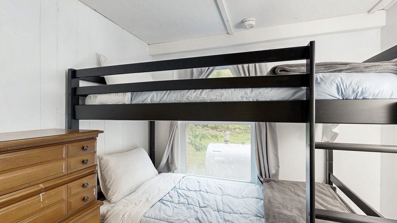 Photo of Bedroom in Bridgewater Corners