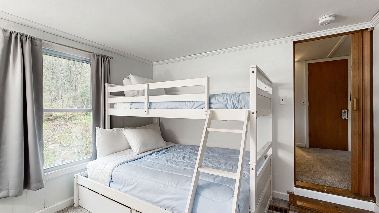 Photo of Bedroom in Bridgewater Corners