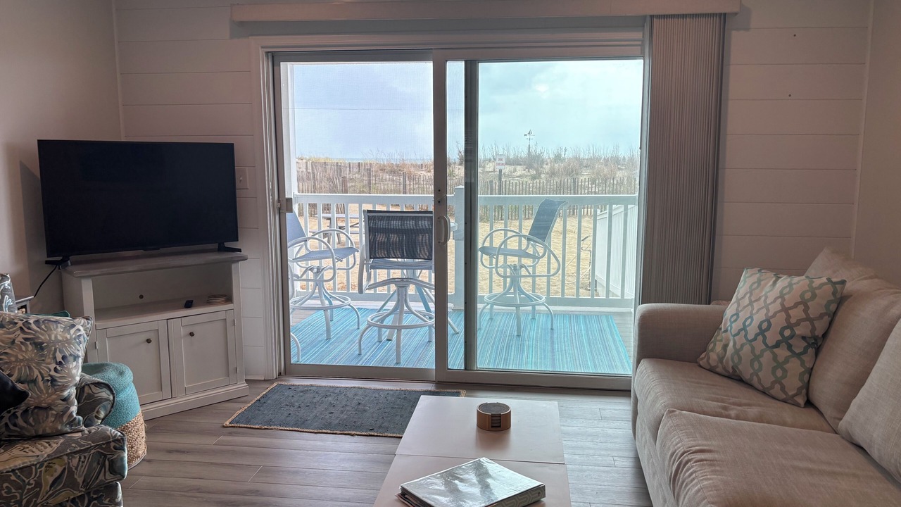 Photo of Livingroom in North Ocean City