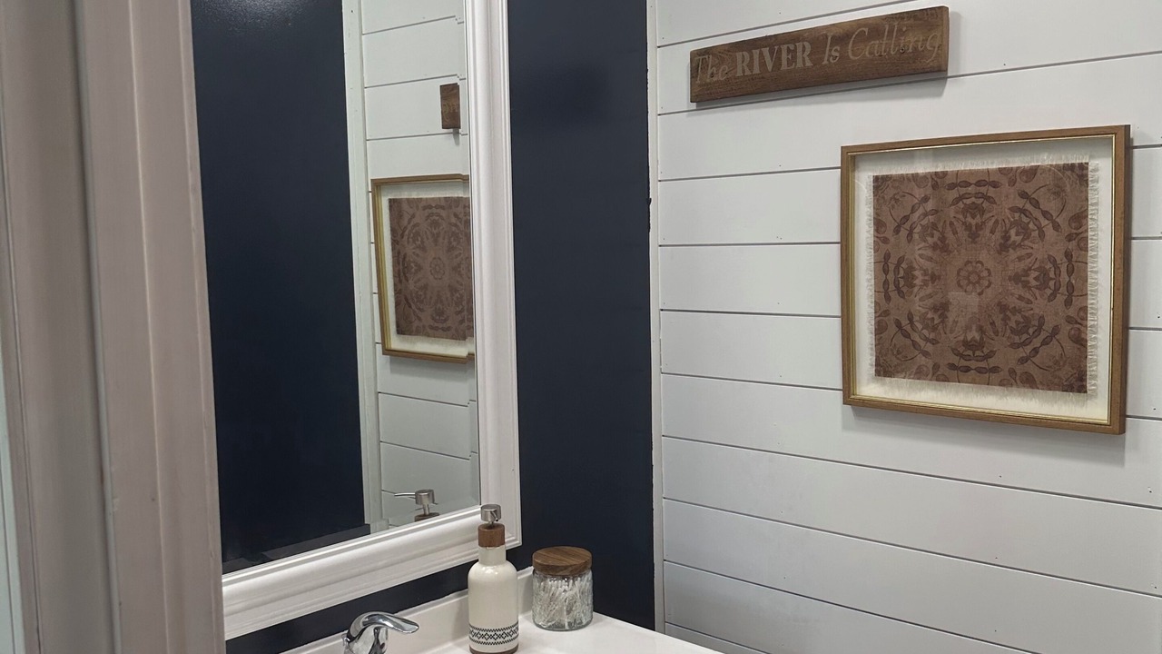 Photo of Bathroom in Tebbetts